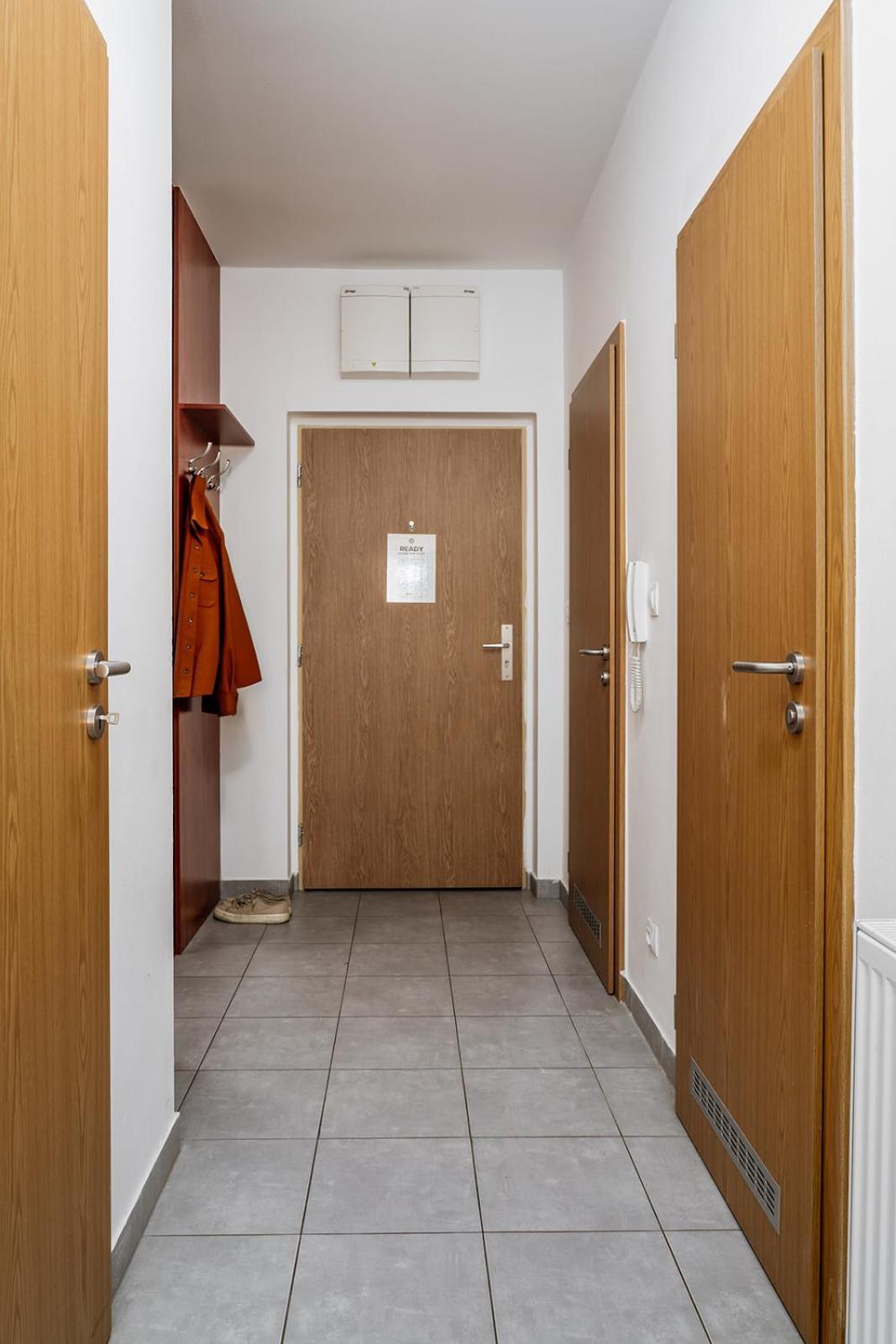 Prague Days - Bright Apartment - Balcony - Private Parking Exterior foto
